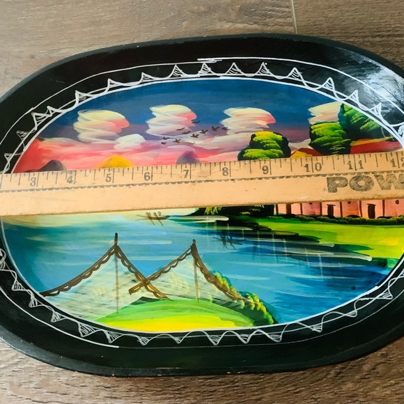 Hand painted tray - Picture 2 of 7